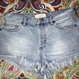 Free People denim shorts❣️